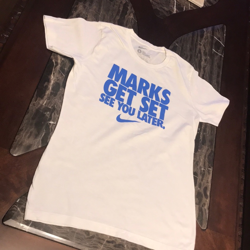 Nike Large Slim Fit White Tee - Picture 4 of 5
